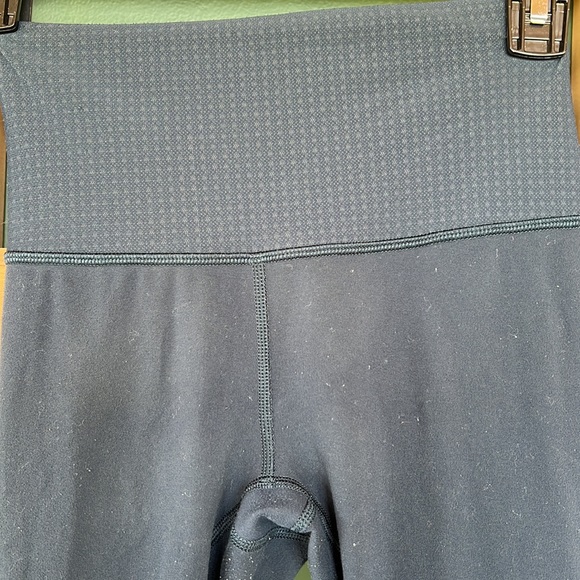 Lululemon Leggings. Size 2. Fixed hole in mesh panel (pictured). Navy Blue. - Picture 7 of 8